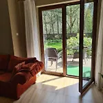 Dom Nad Jeziorem Mazury Pomost Segment 2 Vakantiehuis *